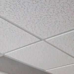 Cielos falsos de plastoformo